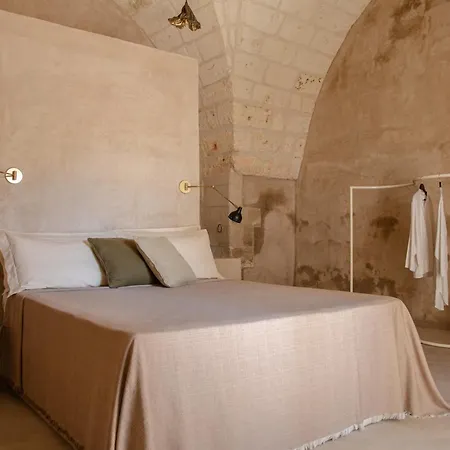 Le Cinque Stanze By Li Palaci Bed & Breakfast 4*